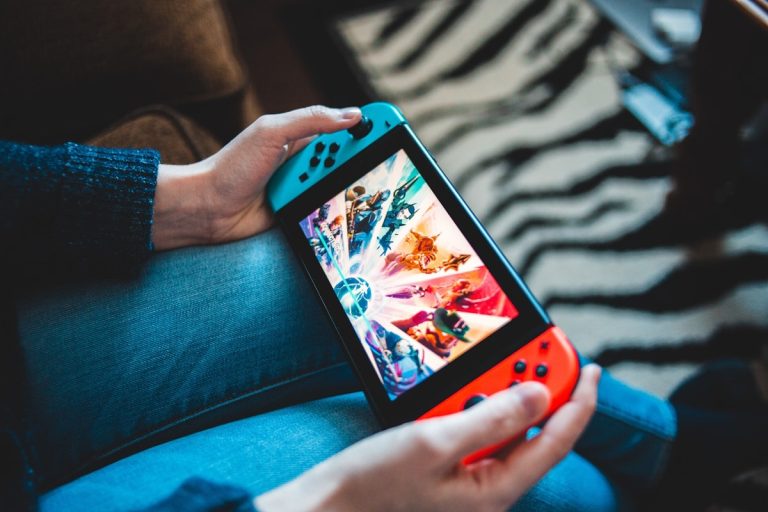 Handheld Gaming Consoles Stated to Be Required to Have Replaceable Batteries by 2027 Underneath New EU Regulation